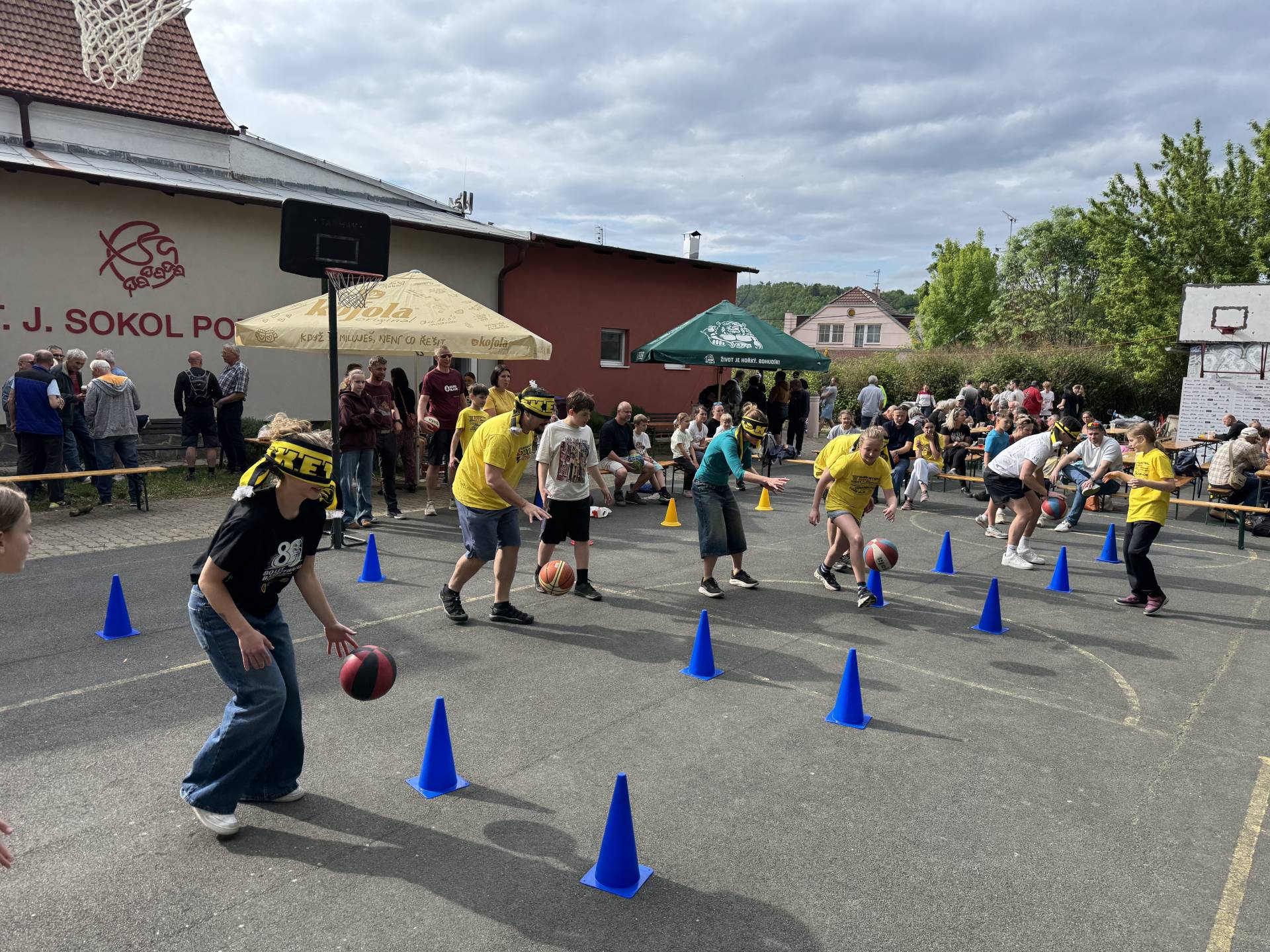 80 let basketbalu v Podolí – příběh lidí, přátelství a společné vášně
